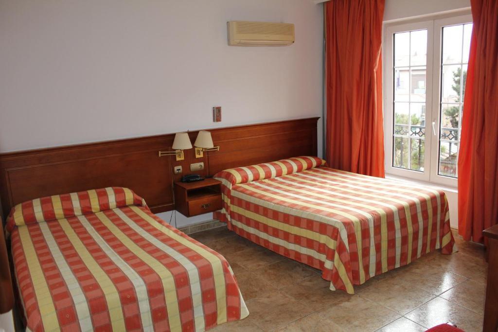 Gran Hostal El Chiscon Colmenar Viejo Bilik gambar
