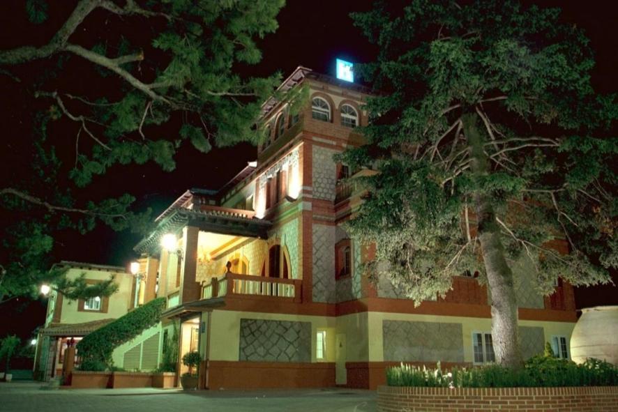 Gran Hostal El Chiscon Colmenar Viejo Luaran gambar